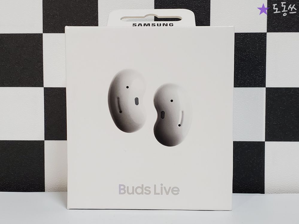 Unboxing-Buds-1.jpg