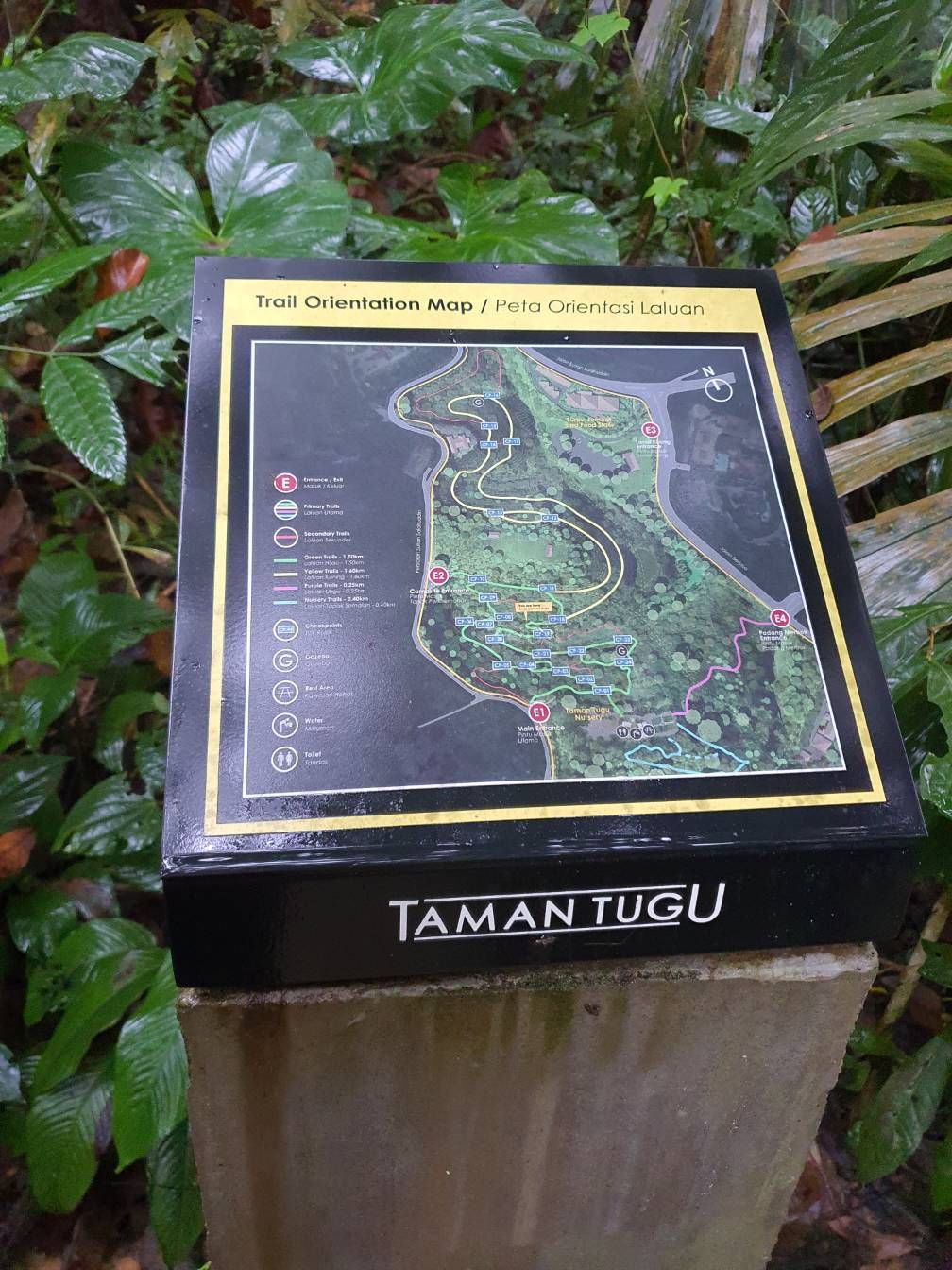 Taman tugu trail map