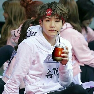 SUGA -- on Instagram_ _Amo ver el el cabello de Yo(JPG).jpg