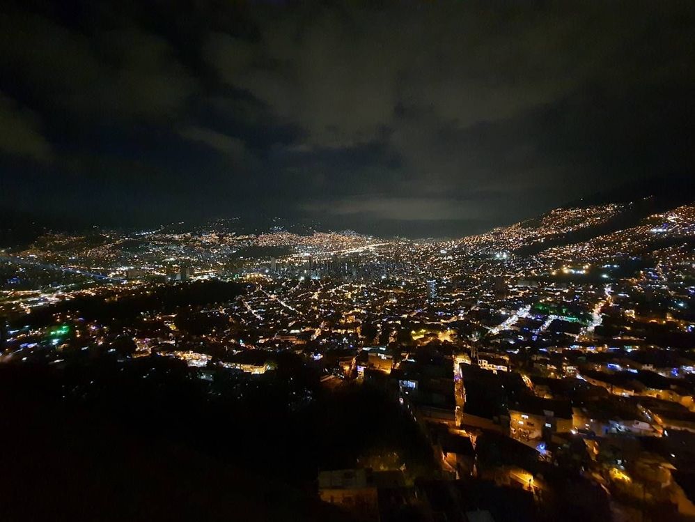 Medellin nocturno - Samsung Members