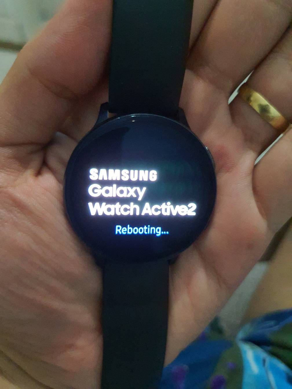 Samsung gear best sale 2 reboot loop