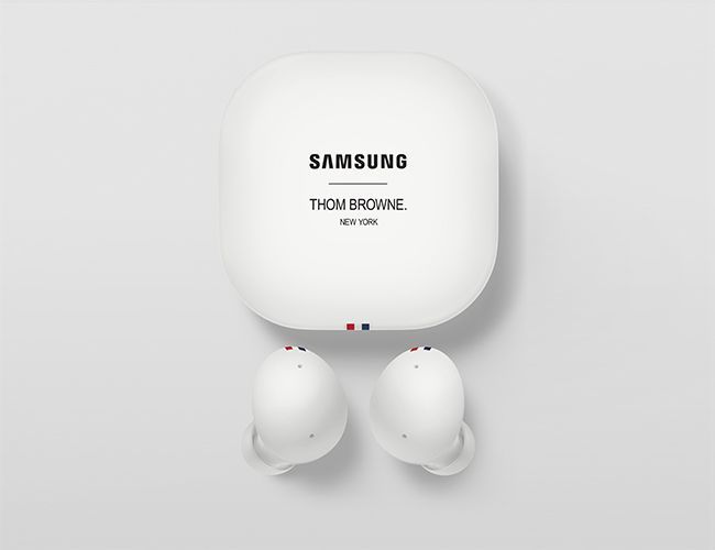003_thom_browne_3rd_edition_galaxybuds2_product_detail.jpg