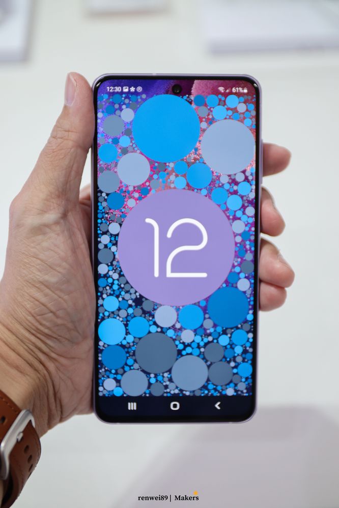 Andriod 12 with One UI 4