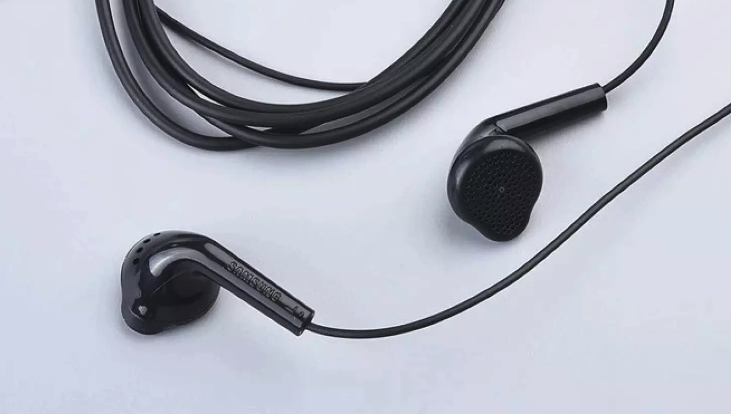 How to properly wear bundled A51 earphones... Samsung Members