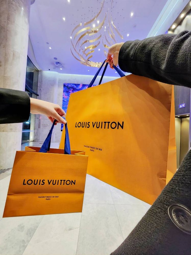 Louis Vuitton - Samsung Members