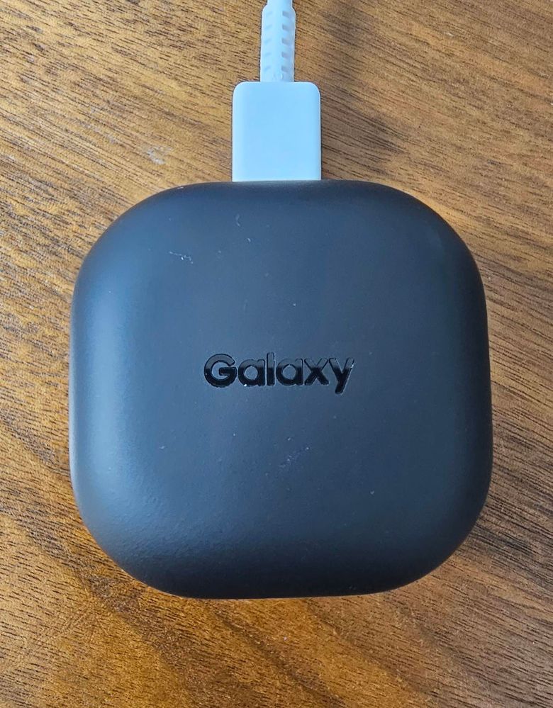Galaxy Buds2 Pro ロゴ違い? - Samsung Members Galaxy Buds2 Pro ロゴ違い? - Samsung Members