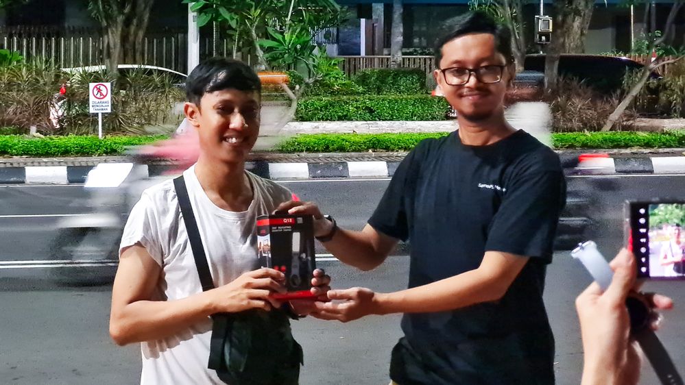 penyerahan hadiah