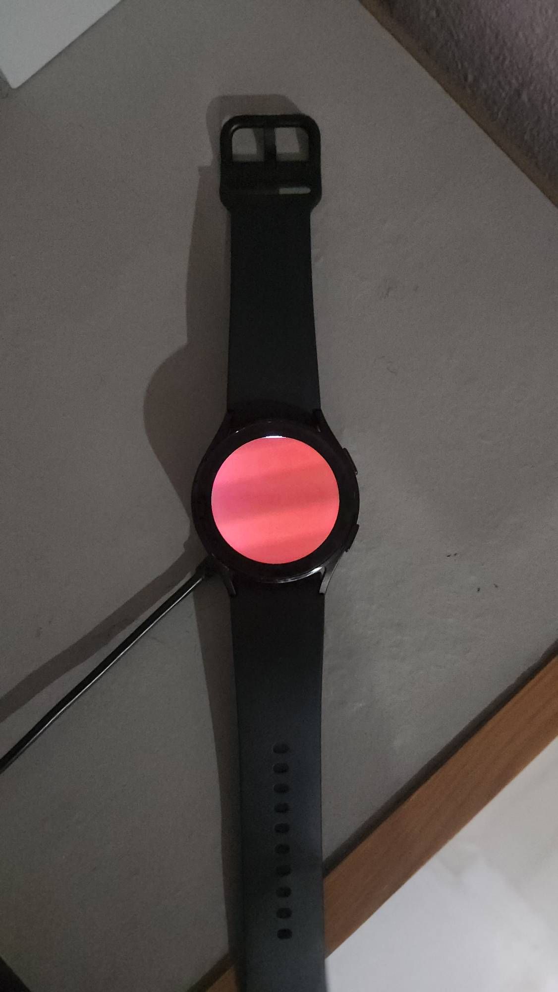 Samsung S22+ Green screen & watch 4 orange screen Samsung Members